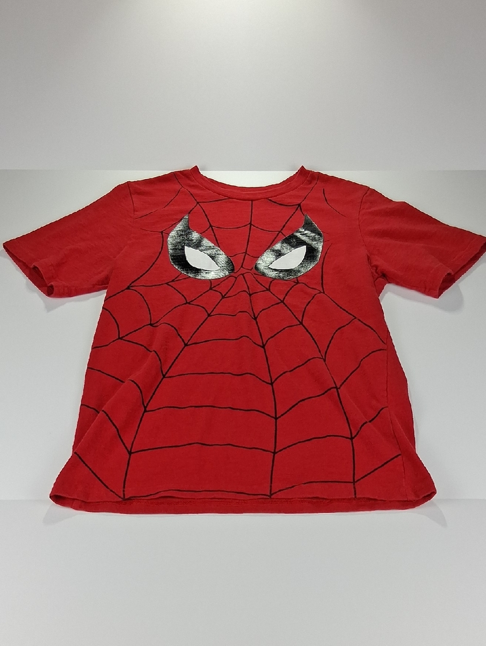Boys Marvel Spider-Man Graphic T-Shirt Size Extra Large XL (14/16) Red Web Eyes
